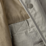 dettagli dei bottoni e delle fodere di COMPACT SHIRT / GHIACCIO