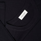 MONOBI label detail of PURE CASHMERE JERSEY STITCH 18G / BELUGA sweater