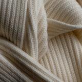 Fabric detail of PURE CASHMERE SCARF / SNOW