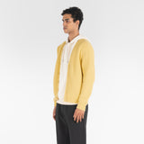 3/4 position of PURE CASHMERE TIMELESS CARDIGAN 5G / SUN