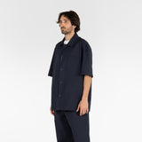 3/4 position of the seersucker short sleeved shirt in blue colour