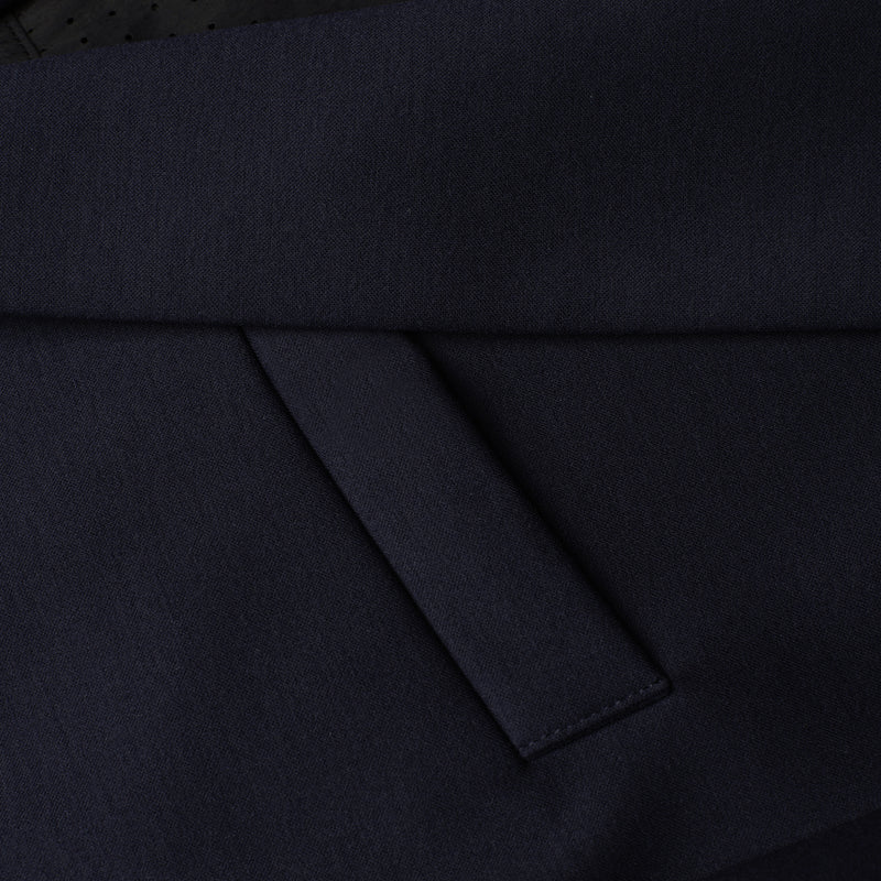 Dettaglio della tasca della giacca di EASY CARE SUIT / BLUE NAVY