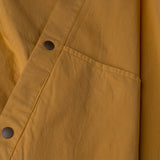 Dettaglio bottoni della CAMICIA DYEPOP / CARAMELLO