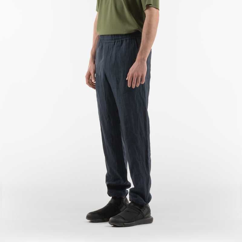 Posizione 3/4 di EASY LINEN PANTS / NOTTE