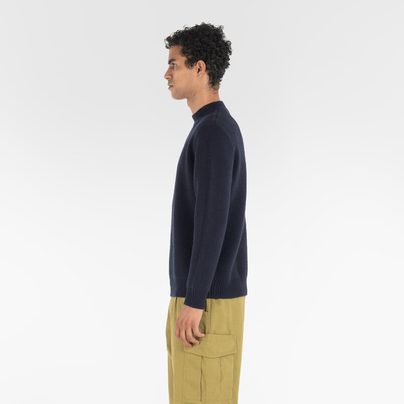 PURE CASHMERE MOCK NECK SWEATER 7G / BELUGA