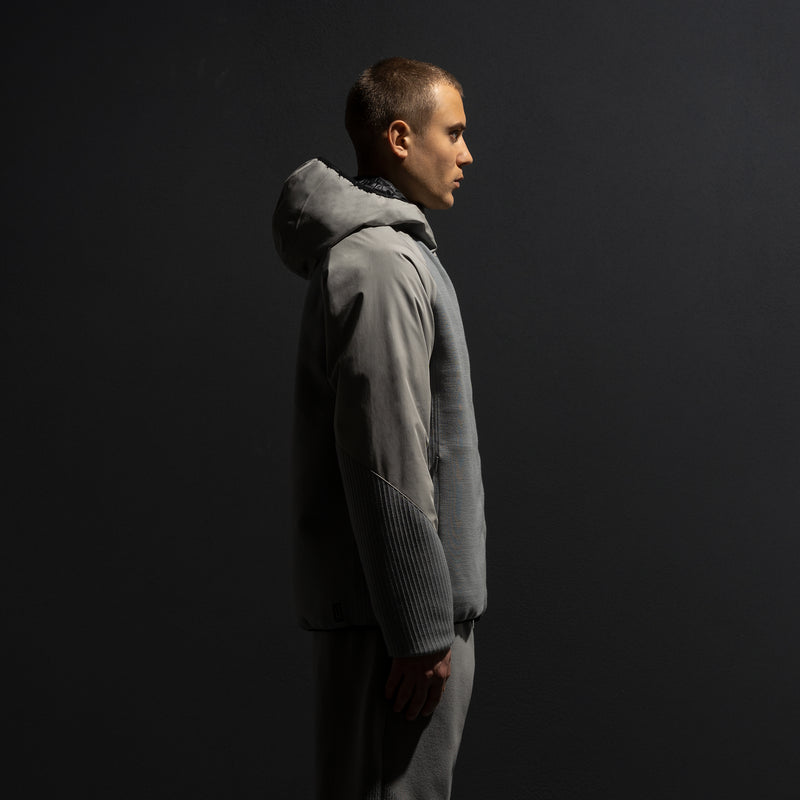 HYBRID KNIT INSULATED TUBE JACKET / LIGHT GREY