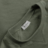 collar and MONOBI label details of FRESH DYE SWEATSHIRT / VERDE