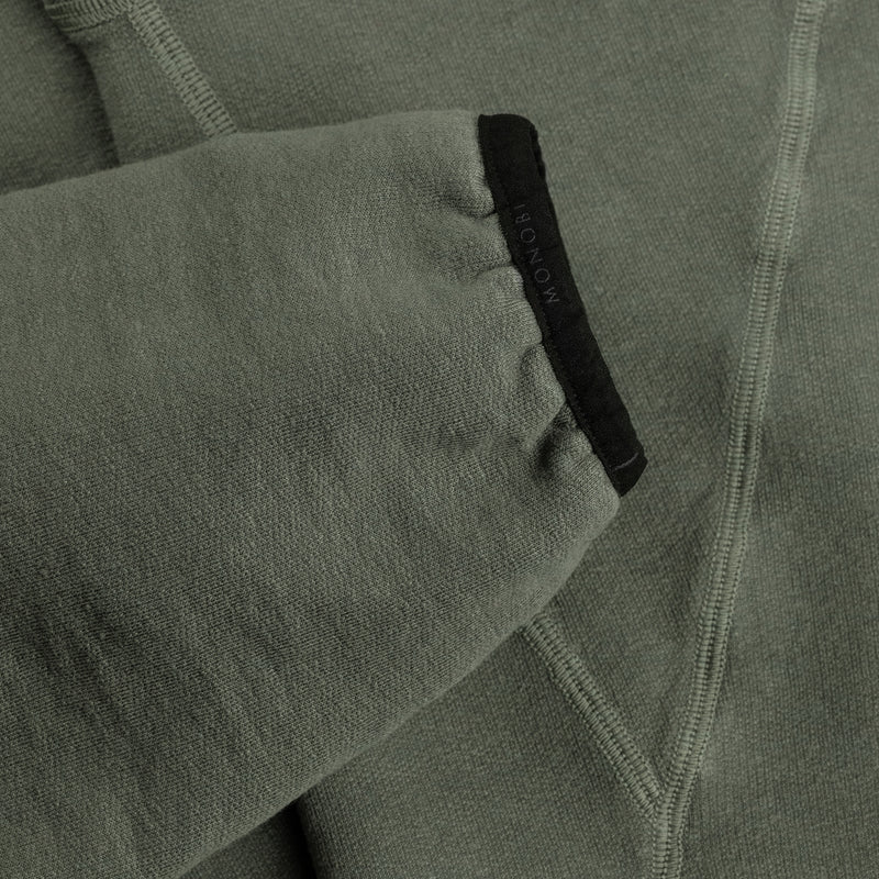 sleeve detail of FRESH DYE SWEATSHIRT / VERDE