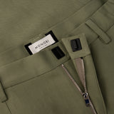 closure and MONOBI label details of ORIGAMI PANTS / VERDE SALVIA