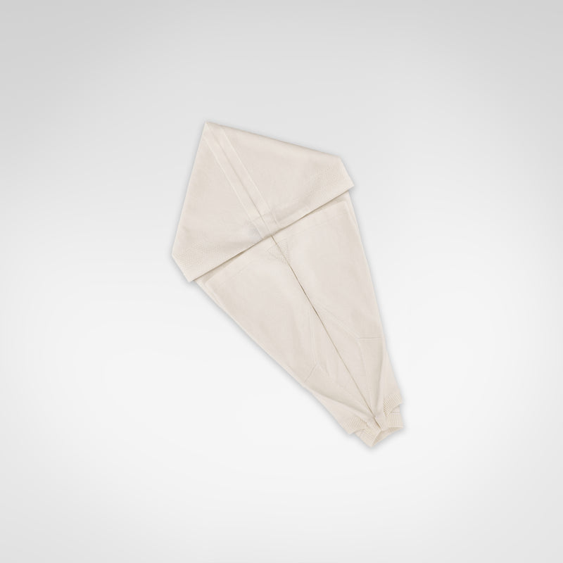 ORIGAMI TEE / NATURALE folded as a kite origami