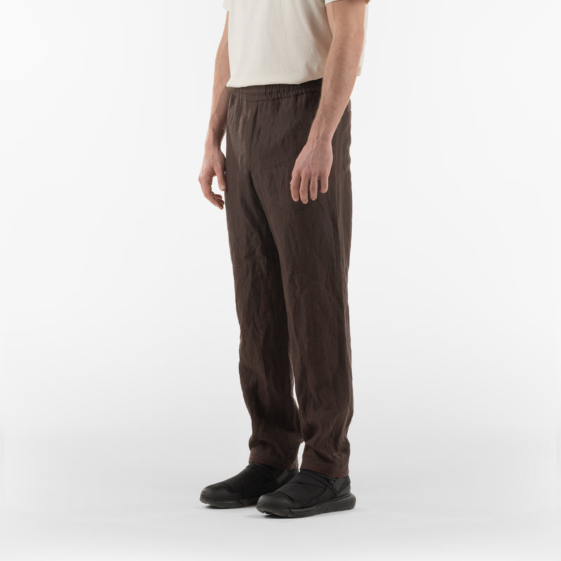 3/4 position of EASY LINEN PANTS / CIOCCOLATO