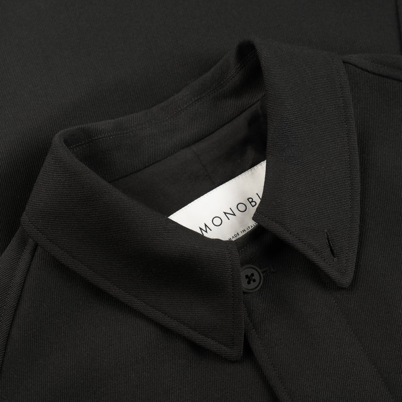 collar and MONOBI label details of SUPER WOOL LONG COAT / NERO