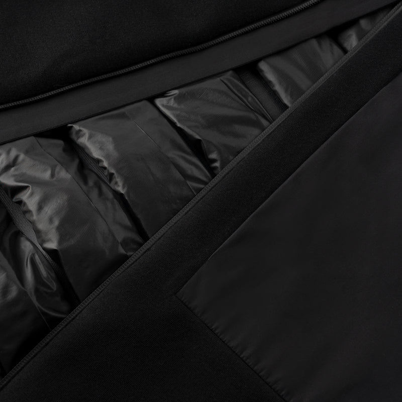 HYBRID KNIT INSULATED TUBE JACKET / BLACK