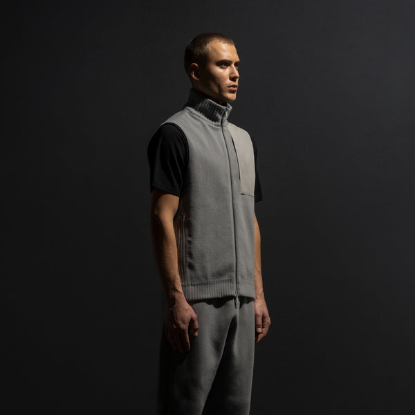 HYBRID KNIT VEST / LIGHT GREY