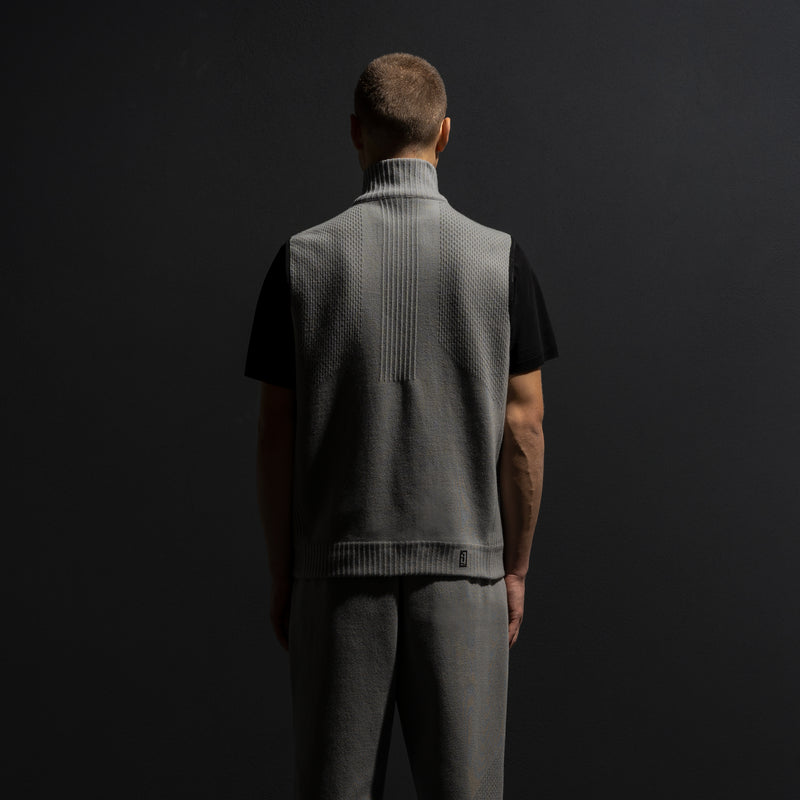 HYBRID KNIT VEST / LIGHT GREY