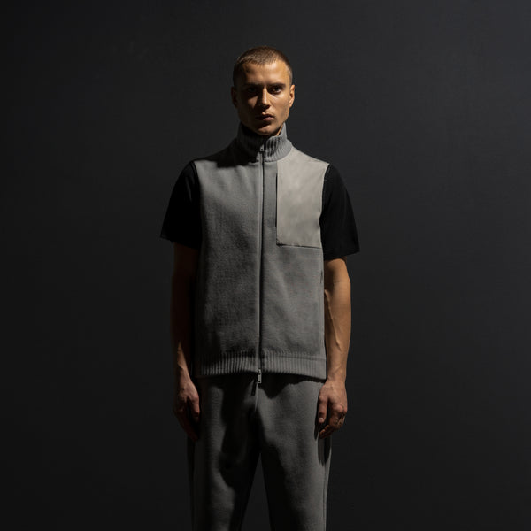 HYBRID KNIT VEST / LIGHT GREY