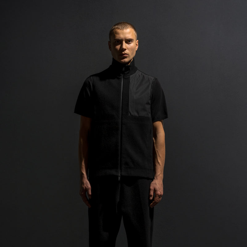 HYBRID KNIT VEST / BLACK