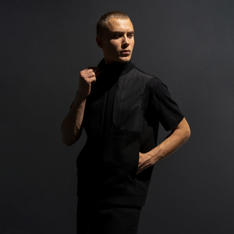 HYBRID KNIT VEST / BLACK